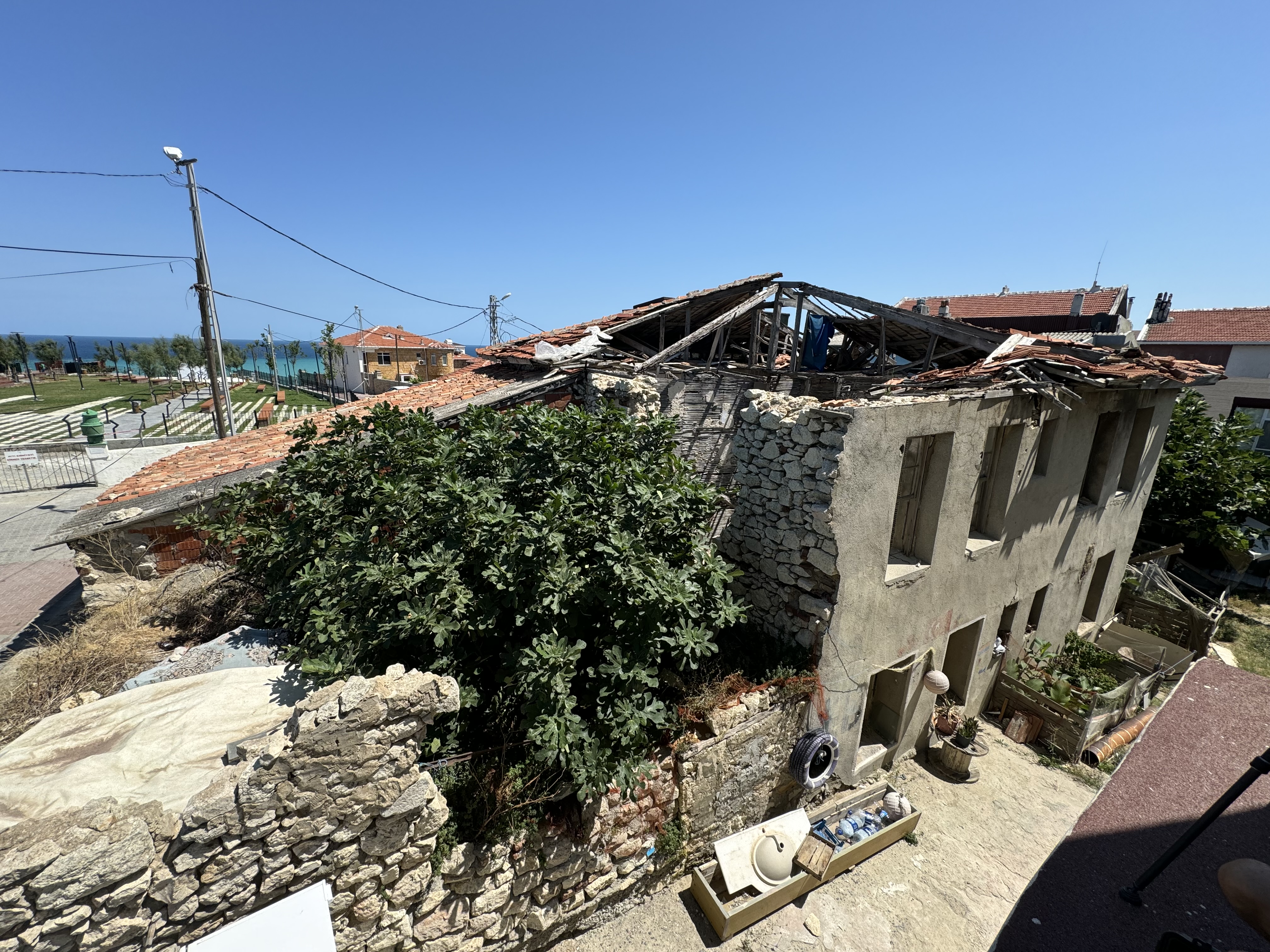 Restorasyon Gereken Hasarlı Binanın Durumu