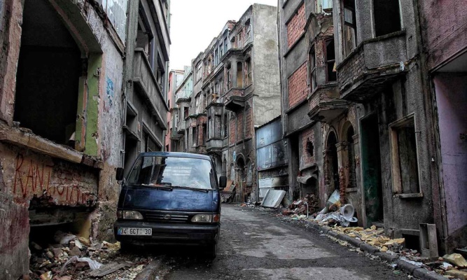 Beyoğlu Tarlabaşı Semtinde Tarihi Bina Restorasyonu